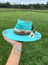 Load image into Gallery viewer, The Classy Turquoise
